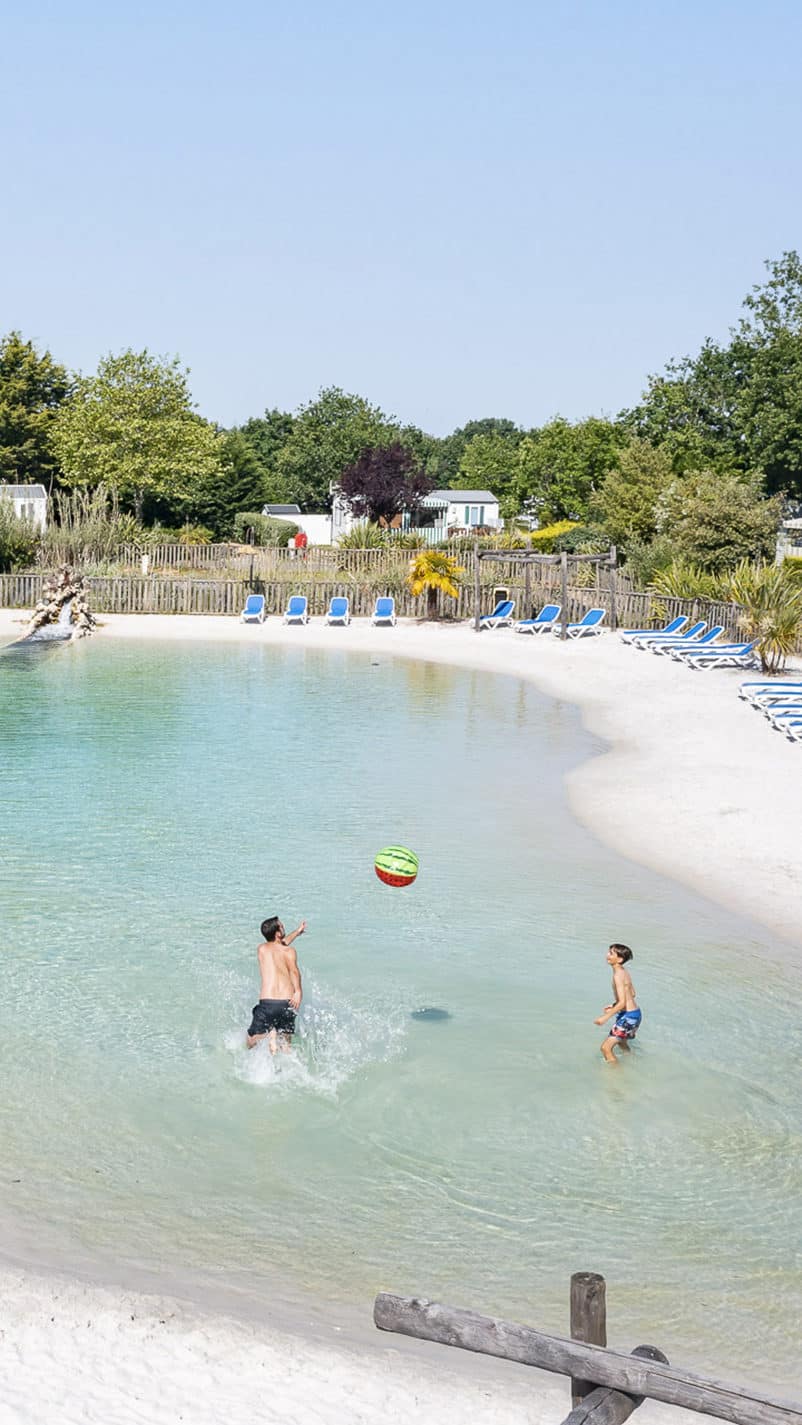 Espace lagon au camping l'Évasion